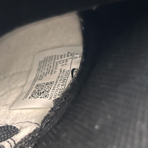 Nike dunks - Picture 2 of 4